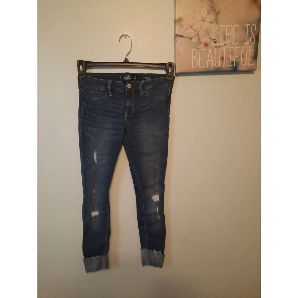 Hollister Size 5 R 27x26 Low Rise Crop Legging Jeans Cuffed Destroyed